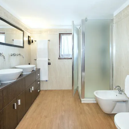 Owl Riba - Exclusive Holidays * بويينسا